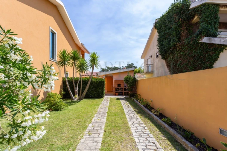 Moradia T5 para Venda em Gafanha da Encarnação Foto 36