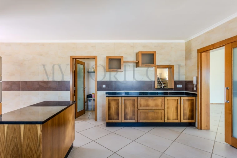 Moradia T5 para Venda em Gafanha da Encarnação Foto 9