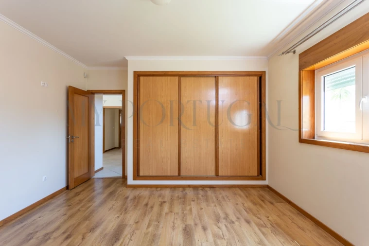 Moradia T5 para Venda em Gafanha da Encarnação Foto 13