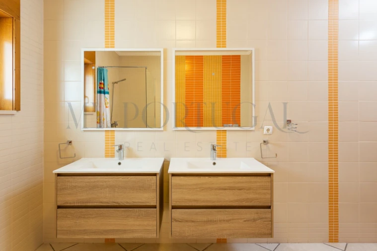 Moradia T5 para Venda em Gafanha da Encarnação Foto 20