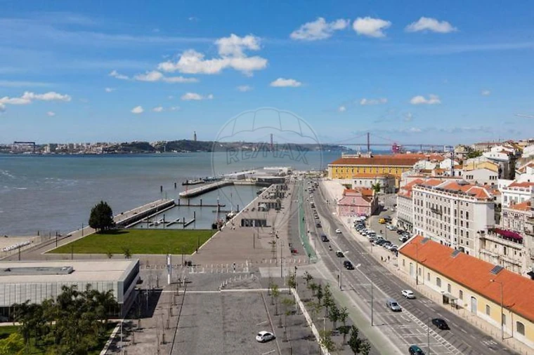 Negócio para Venda em Santa Maria Maior Foto 8