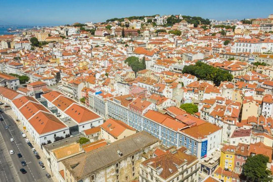 Negócio para Venda em Santa Maria Maior Foto 17