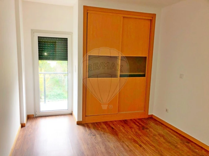 Apartamento T3 para Venda em Sapataria Foto 4