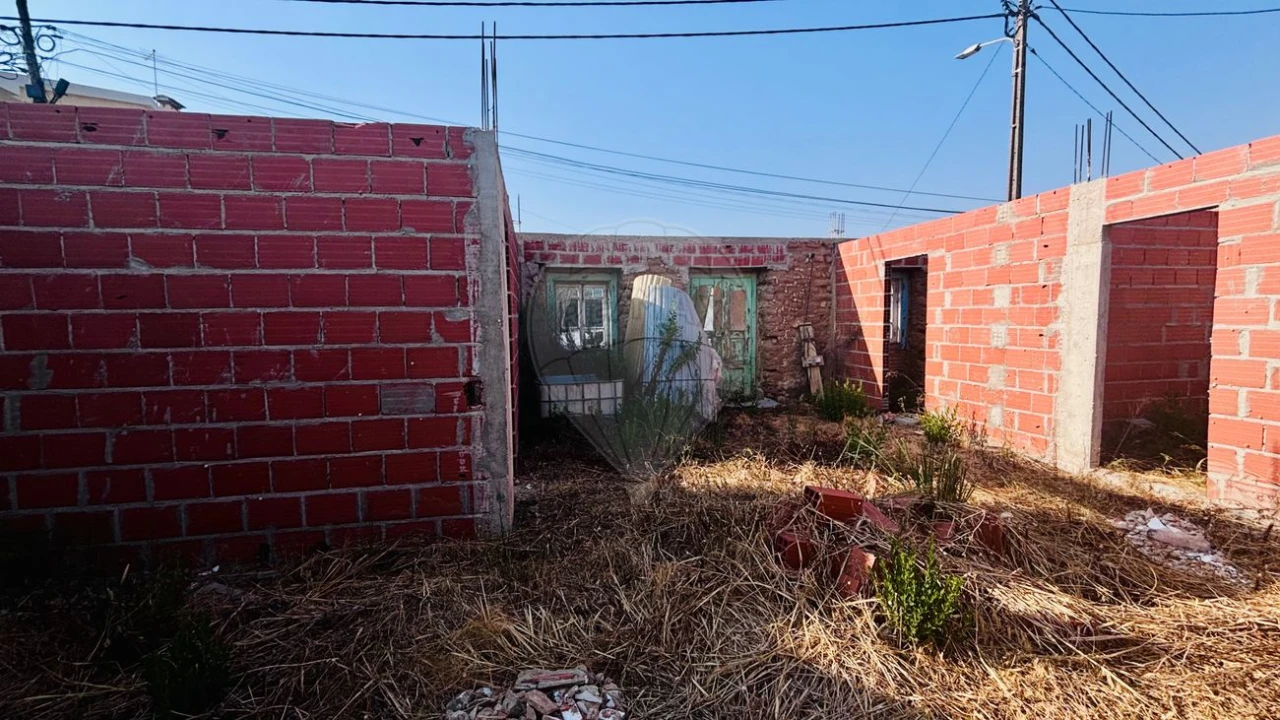 Moradia T3 para Venda em Vale do Paraiso Foto 4