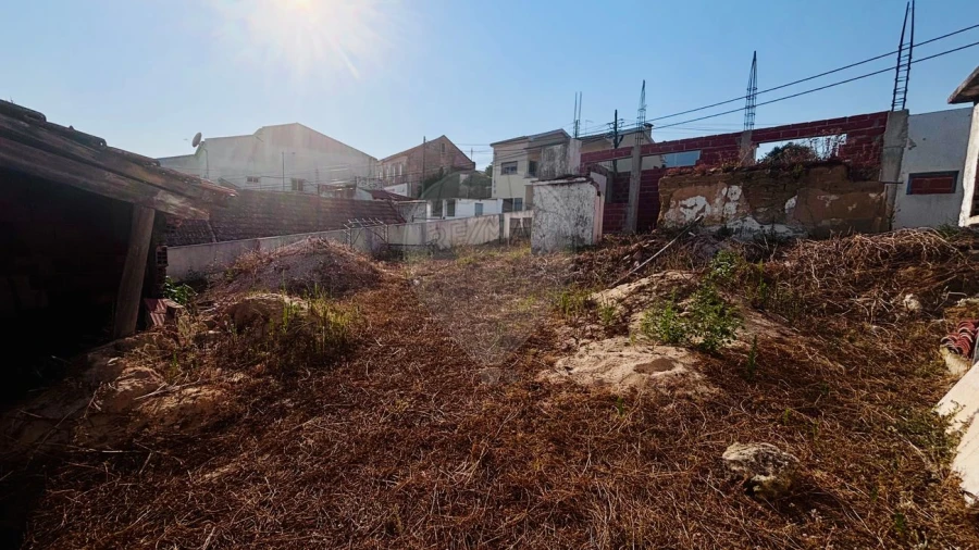 Moradia T3 para Venda em Vale do Paraiso Foto 20