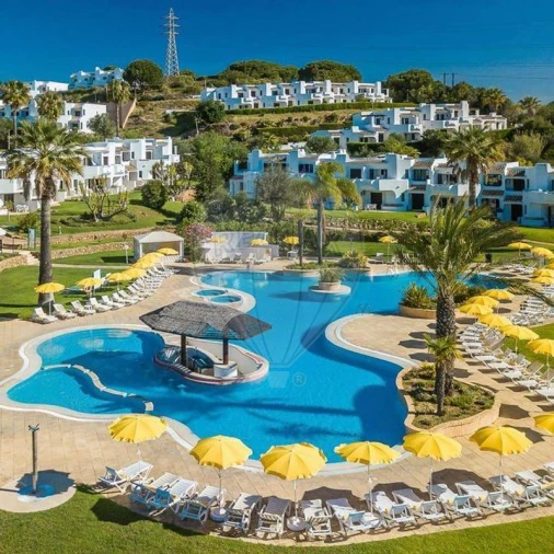 Armazém para Venda em Albufeira e Olhos de Água Foto 1