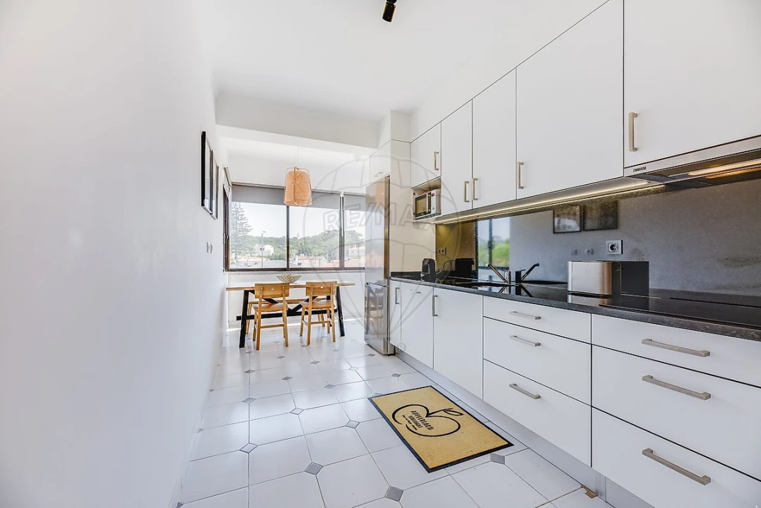 Apartamento T2 para Arrendamento em Colares Foto 16