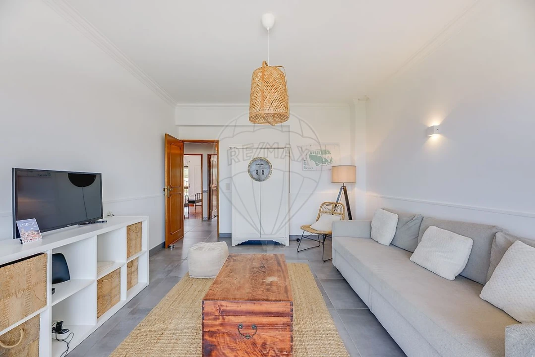 Apartamento T2 para Arrendamento em Colares Foto 6