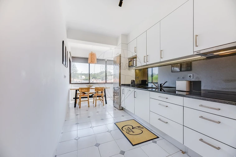 Apartamento T2 para Arrendamento em Colares Foto 16