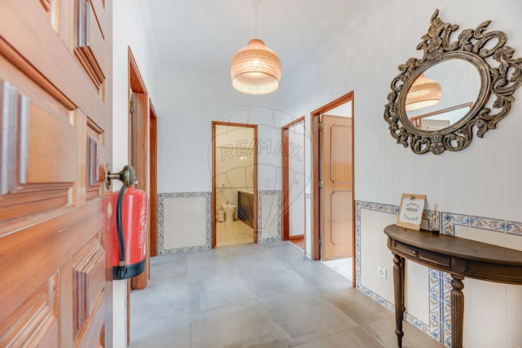 Apartamento T2 para Arrendamento em Colares Foto 2