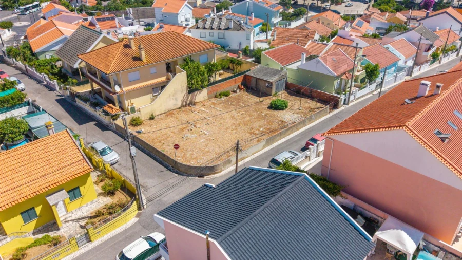 Terreno para Venda em São Domingos de Rana Foto 2