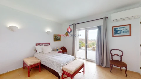 Moradia T3 para Venda em Mexilhoeira Grande