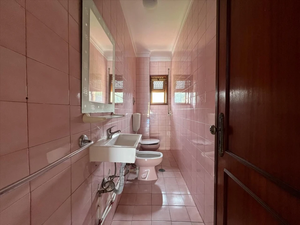 Apartamento T3 para Venda em Serzedo e Perosinho Foto 12