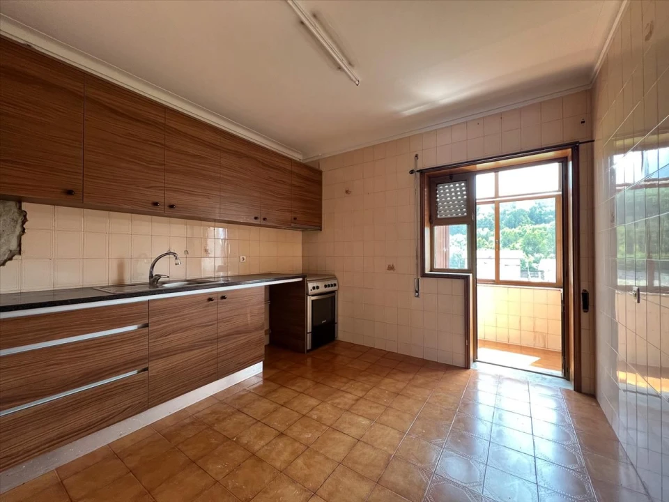 Apartamento T3 para Venda em Serzedo e Perosinho Foto 4