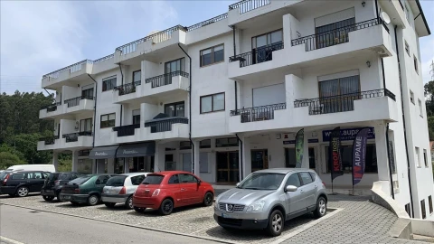 Apartamento T3 para Venda em Serzedo e Perosinho
