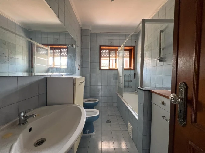 Apartamento T3 para Venda em Serzedo e Perosinho Foto 11