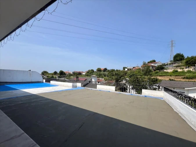 Apartamento T3 para Venda em Serzedo e Perosinho Foto 13