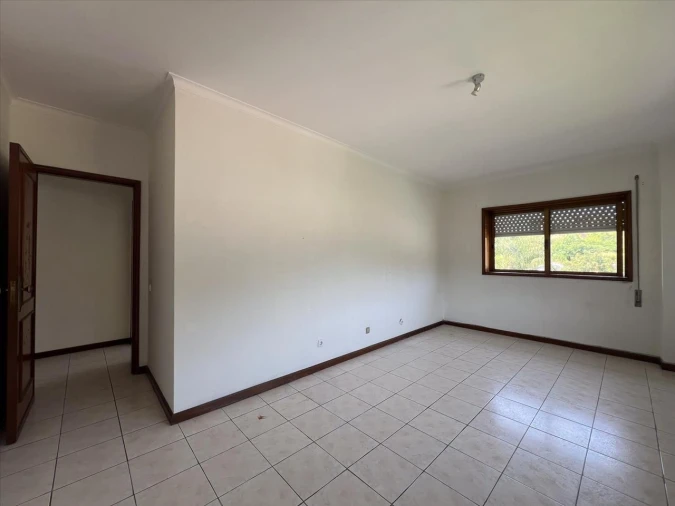 Apartamento T3 para Venda em Serzedo e Perosinho Foto 2