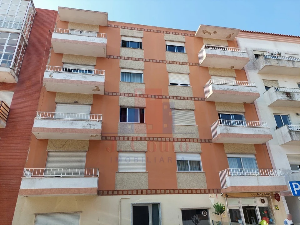 Apartamento T2 para Venda em Caldas da Rainha - Santo Onofre e Serra do Bouro Foto 1