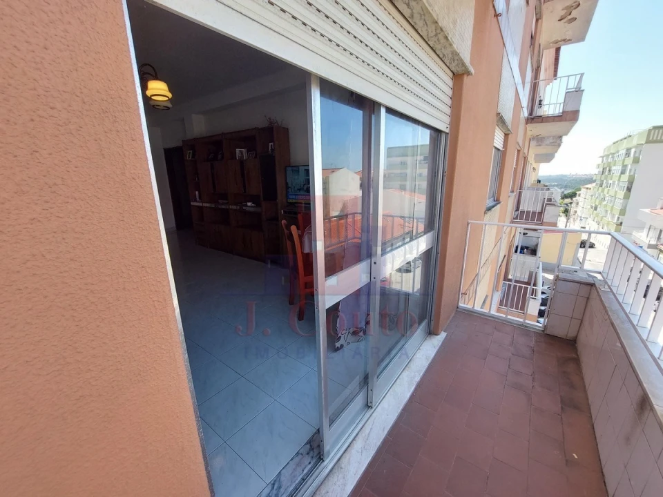 Apartamento T2 para Venda em Caldas da Rainha - Santo Onofre e Serra do Bouro Foto 4
