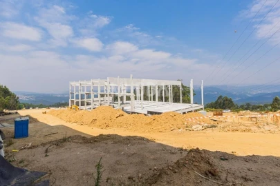 Armazém para Arrendamento em Chave