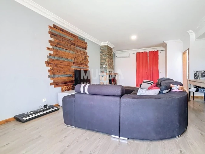 Moradia T4 para Venda em Redondelo Foto 2