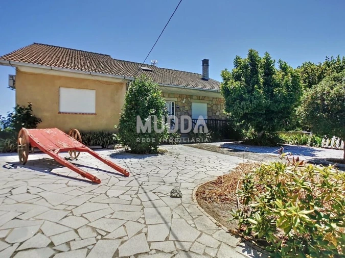 Moradia T4 para Venda em Redondelo Foto 29