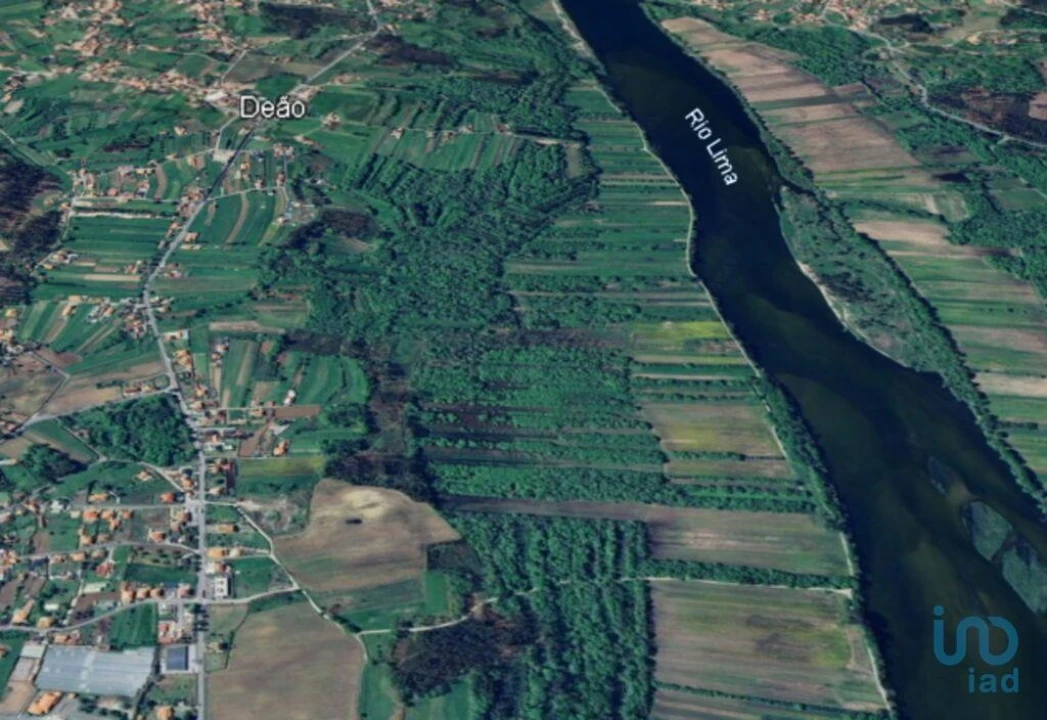 Terreno para Venda em Geraz do Lima (Santa Maria, Santa Leocádia, Moreira), Deão Foto 1