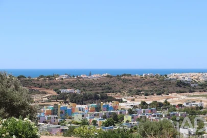 Terreno para Venda em Albufeira e Olhos de Água