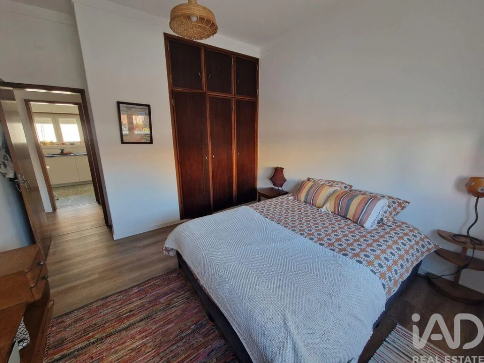 Moradia T4 para Venda em Peral Foto 22