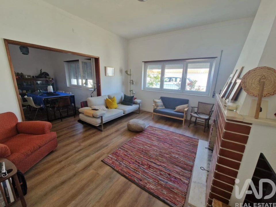 Moradia T4 para Venda em Peral Foto 33