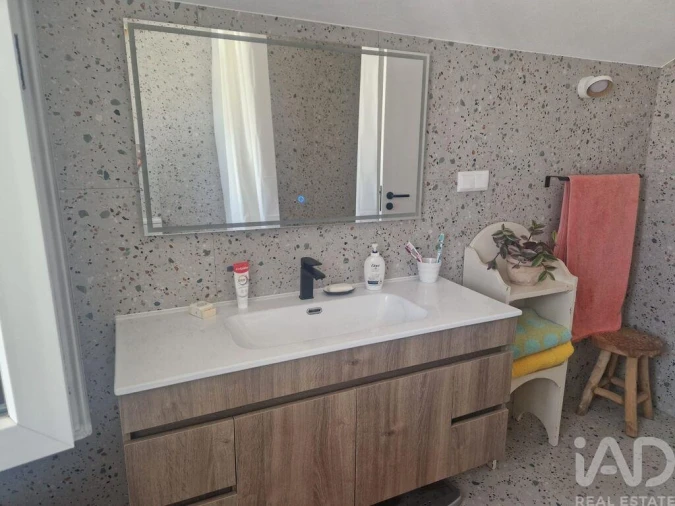 Moradia T4 para Venda em Peral Foto 26