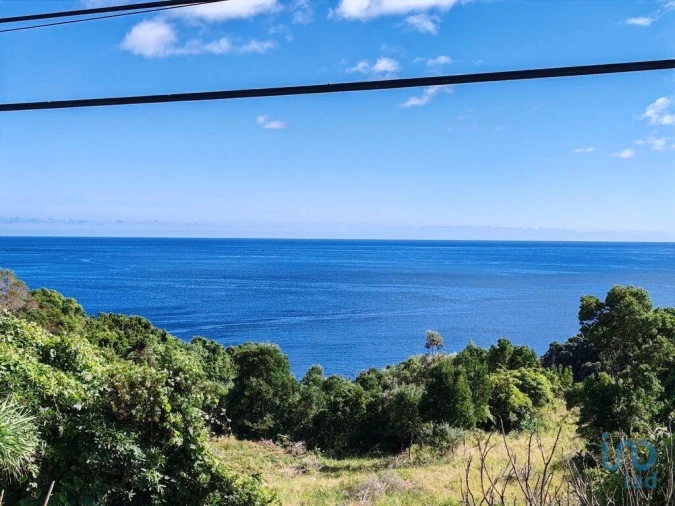 Moradia T5 para Venda em Lajes do Pico Foto 7