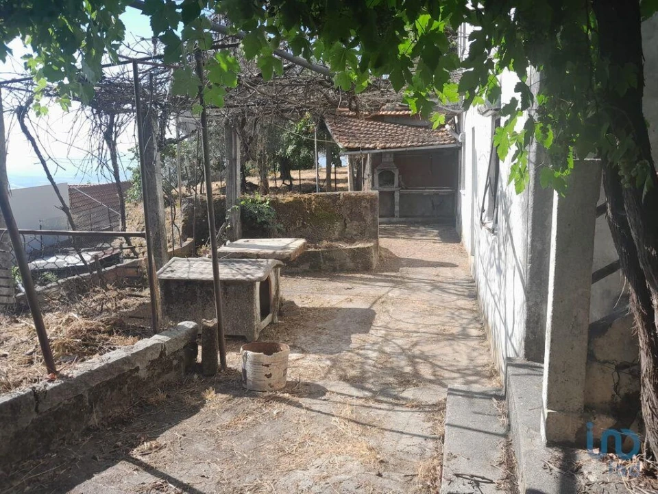 Moradia T6 para Venda em Cantar-Galo e Vila do Carvalho Foto 2