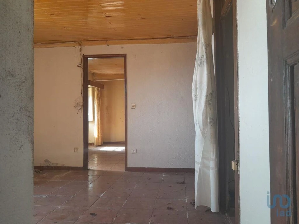 Moradia T6 para Venda em Cantar-Galo e Vila do Carvalho Foto 7