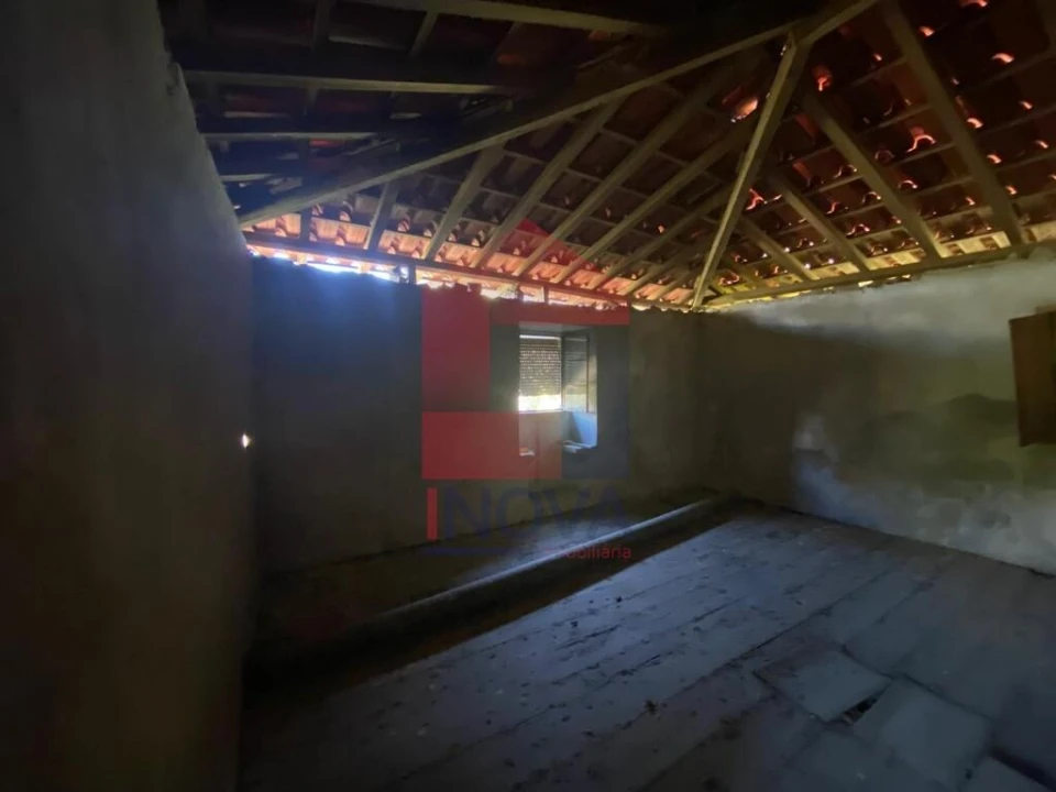 Moradia T1 para Venda em Valbom (São Pedro), Passô e Valbom (São Martinho) Foto 13