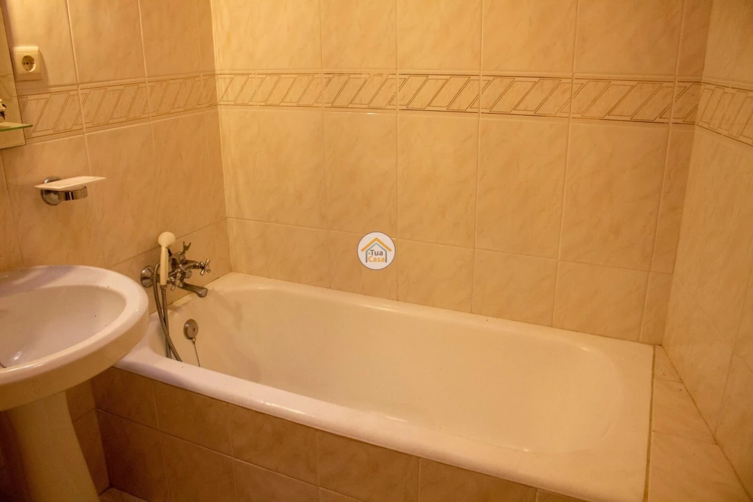 Moradia T5 para Venda em Nogueira e Silva Escura Foto 45