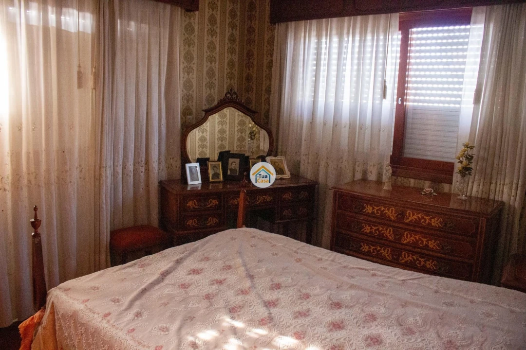 Moradia T5 para Venda em Nogueira e Silva Escura Foto 34