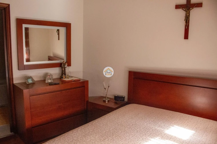 Moradia T5 para Venda em Nogueira e Silva Escura Foto 20