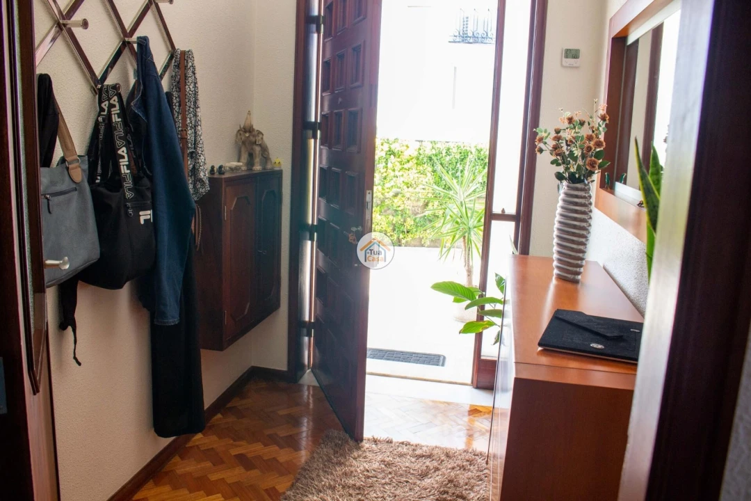 Moradia T5 para Venda em Nogueira e Silva Escura Foto 27