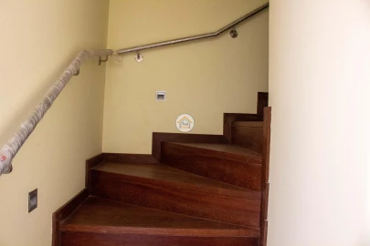 Moradia T4 para Venda em Mafamude e Vilar do Paraíso