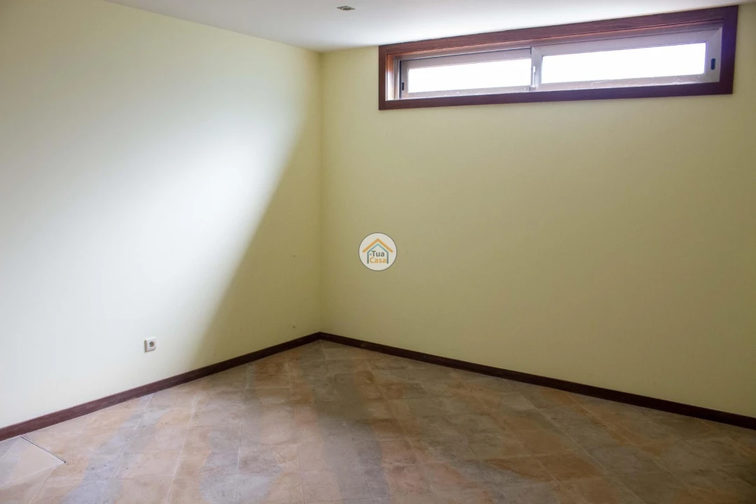 Moradia T4 para Venda em Mafamude e Vilar do Paraíso Foto 43