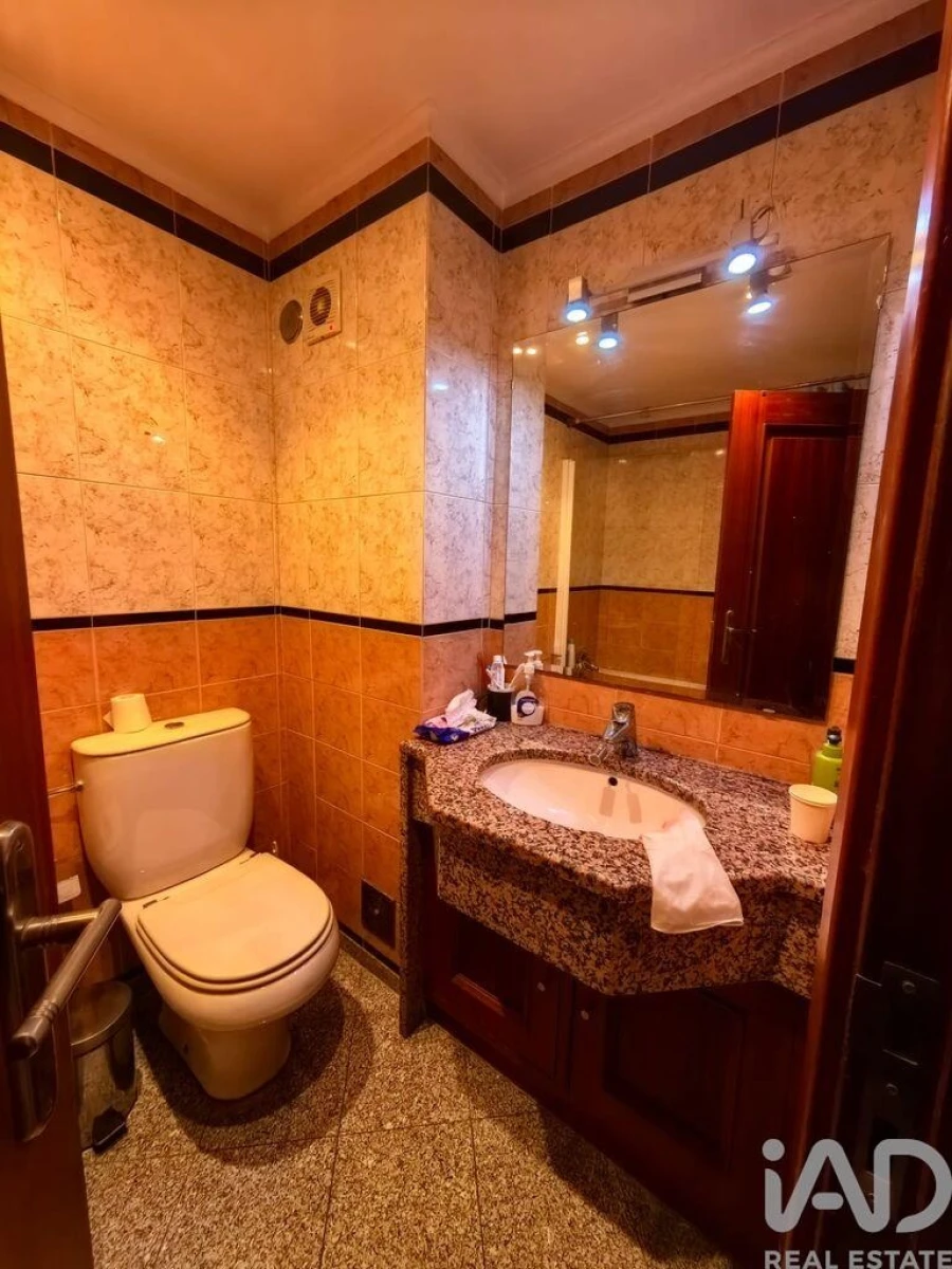 Apartamento T2 para Arrendamento em Olivais Foto 11