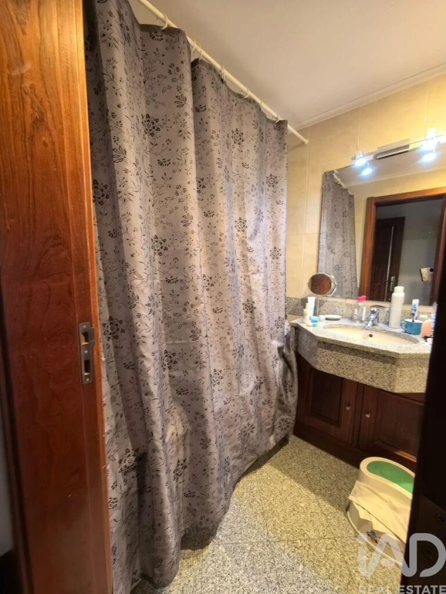 Apartamento T2 para Arrendamento em Olivais Foto 12