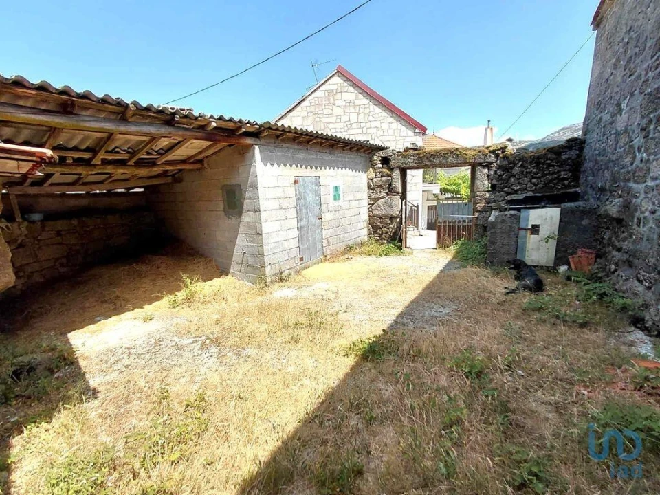 Moradia para Venda em Castro Laboreiro e Lamas de Mouro Foto 2