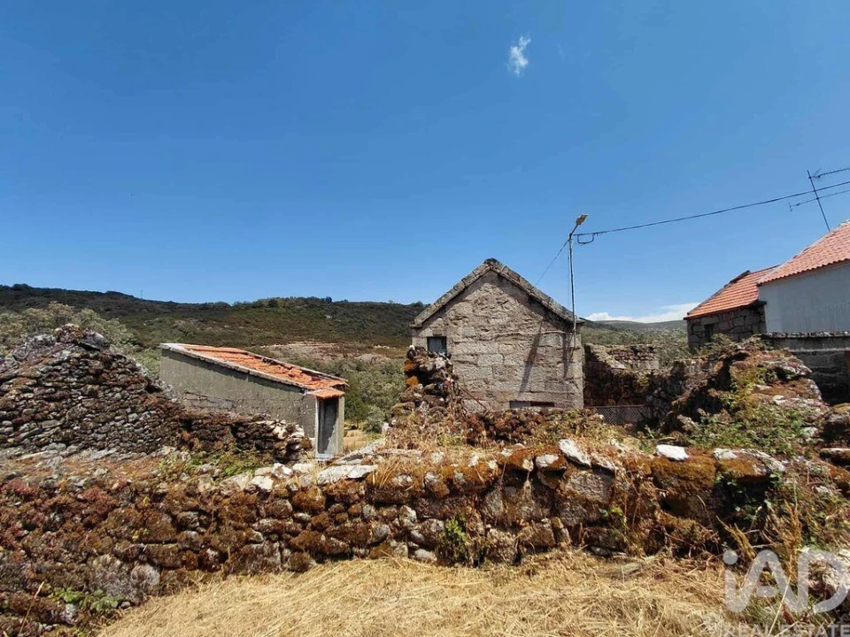 Moradia para Venda em Castro Laboreiro e Lamas de Mouro Foto 21