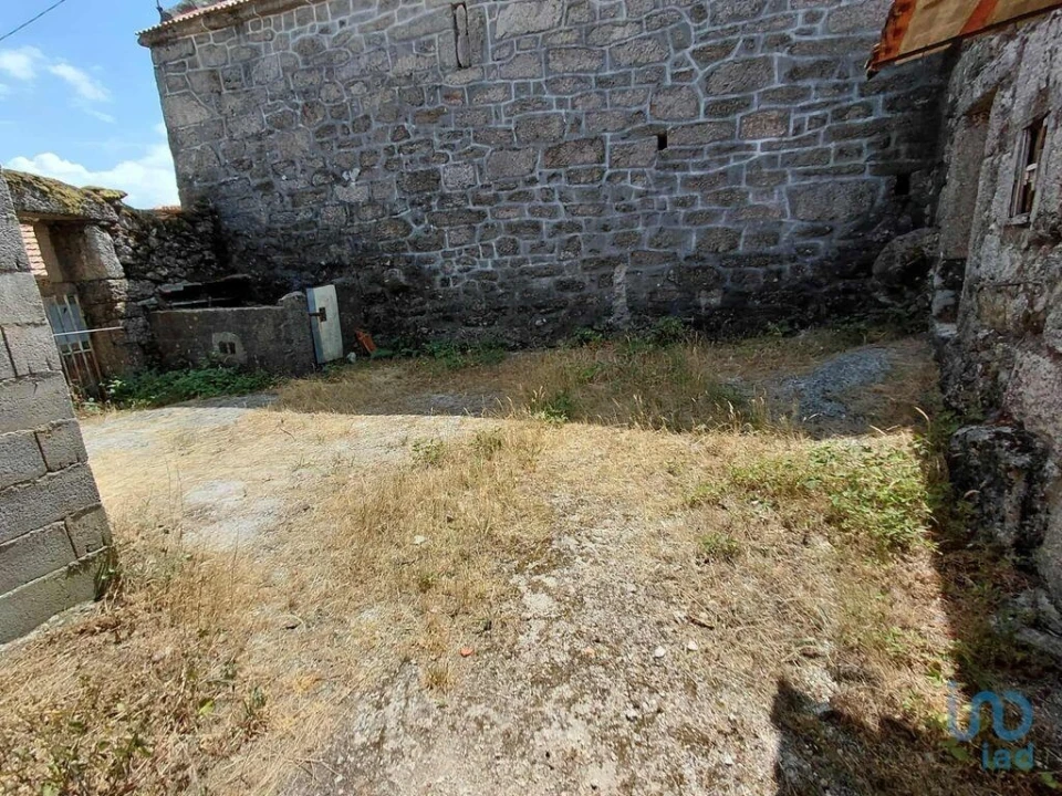 Moradia para Venda em Castro Laboreiro e Lamas de Mouro Foto 3