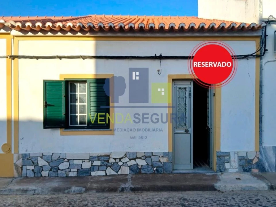 Moradia T2 para Venda em Amareleja Foto 1