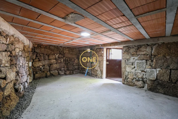 Moradia T3 para Venda em Rossas Foto 10