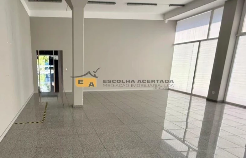 Loja para Venda em Cedofeita, Santo Ildefonso, Sé, Miragaia, São Nicolau e Vitória Foto 8